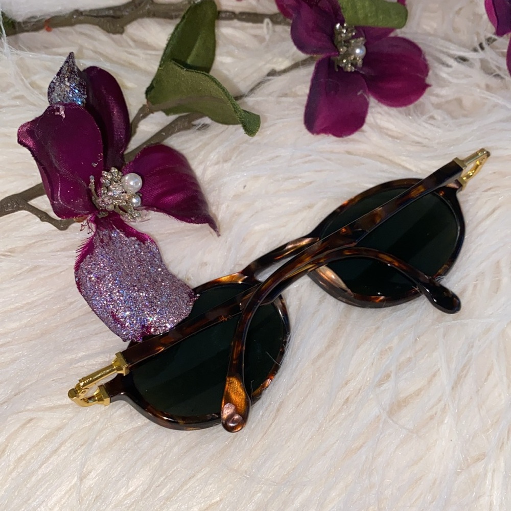 Vintage RAY BAN B & L sunglasses - Picture 15 of 16